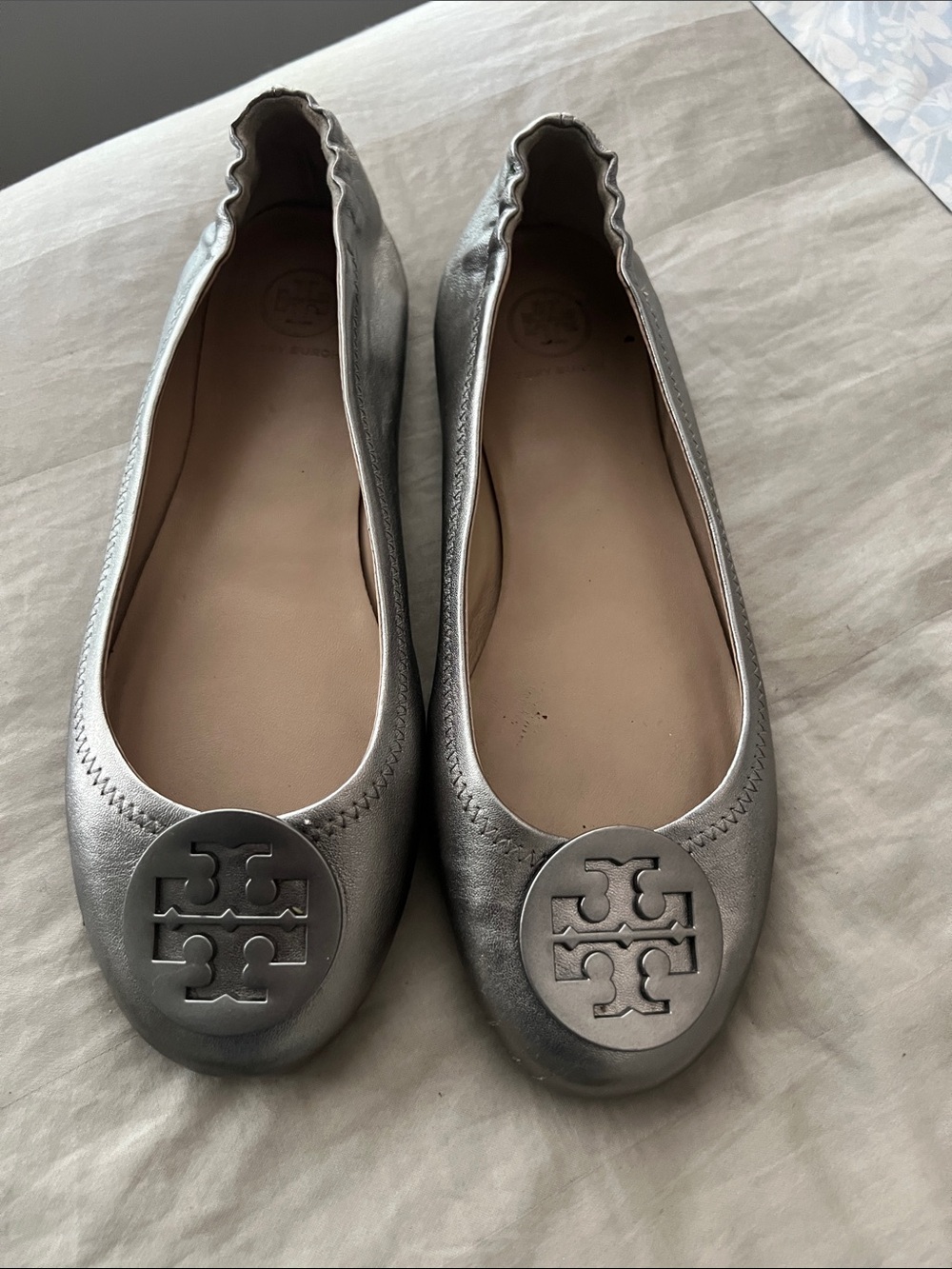 Tory Burch Silver Leather Logo Ballet Flats